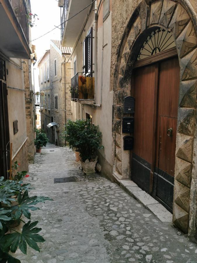 Casa D'Arte Vintage L&B - 170Metri Da Pepe In Grani Apartment Caiazzo ภายนอก รูปภาพ