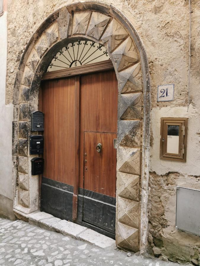 Casa D'Arte Vintage L&B - 170Metri Da Pepe In Grani Apartment Caiazzo ภายนอก รูปภาพ
